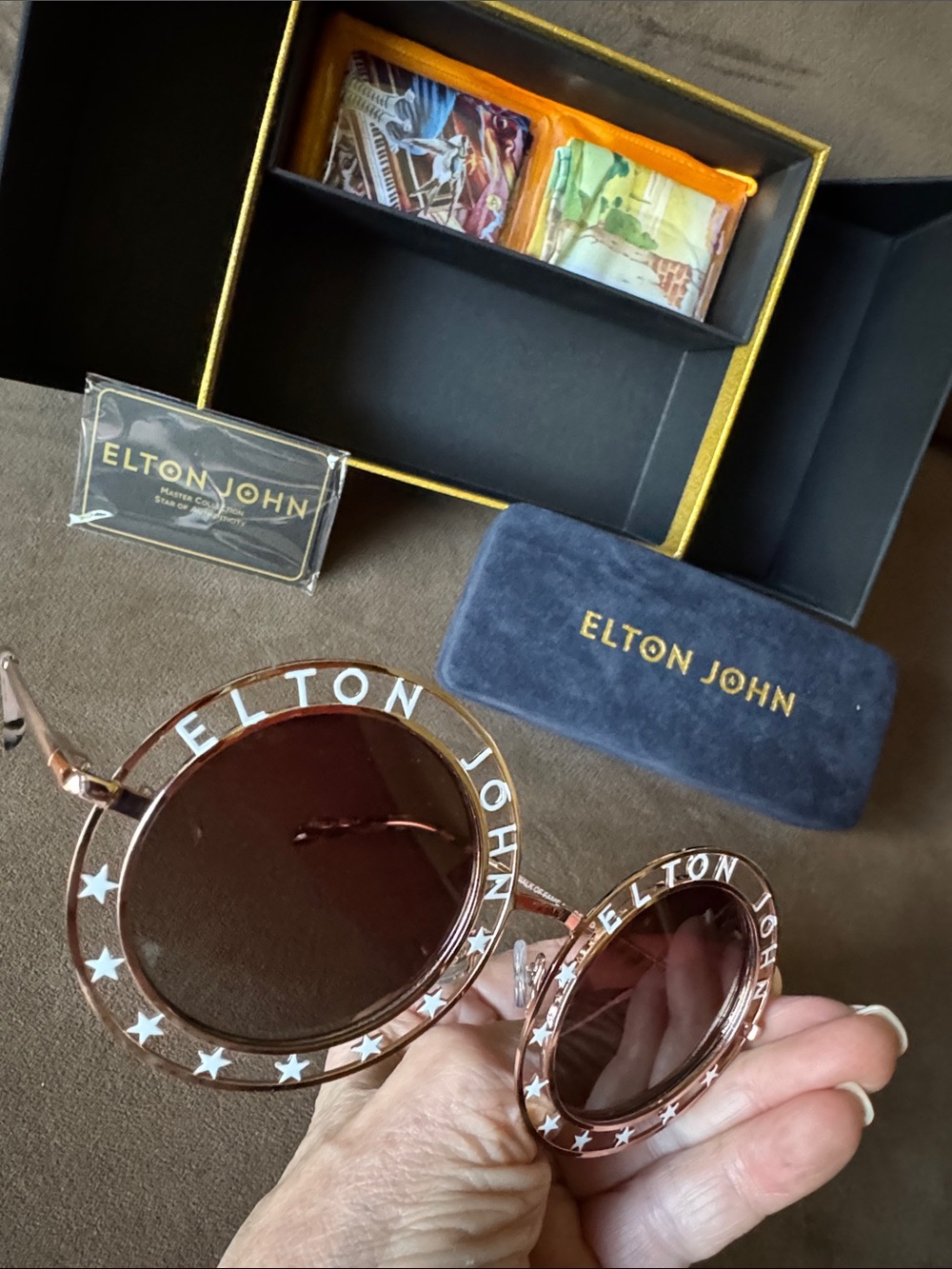 Elton John Unisex Round Logo Sunglasses Brown Brand New w Case Box - Picture 9 of 10